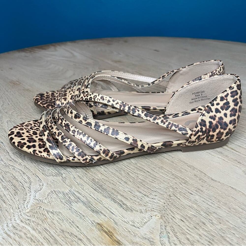 Journee Collection Leopard Print Dorsay Divina Flat Sandals Size 8 - Picture 4 of 7